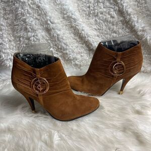 Babyphat leather suede brown ankle heels boots with gold tone logo accent SZ 10B